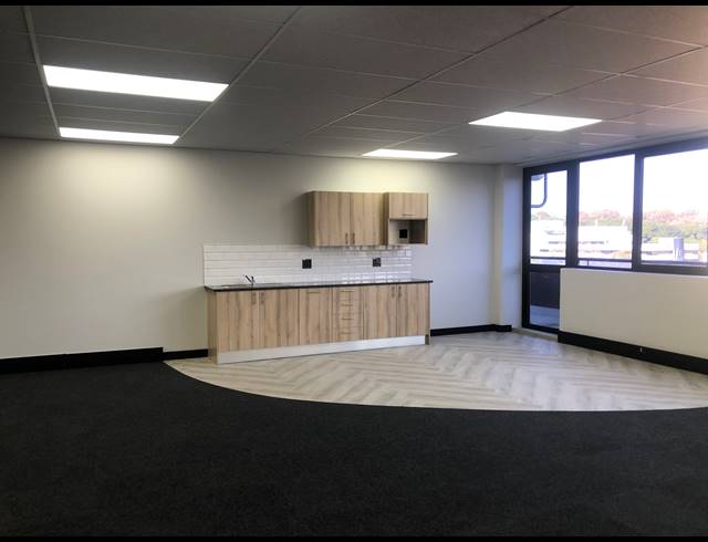 208M² OFFICE TO LET IN ROSEBANK